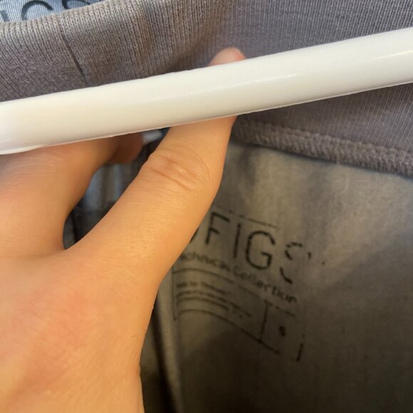 Figs Small Gray Zipper Pant and Scrub Top - Picture 3 of 5